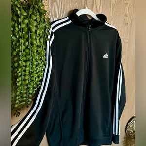 Adidas Track Jacket 🖤🤍